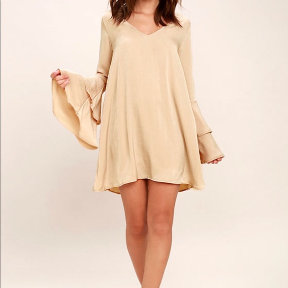 Lulus Dresses & Skirts - Lulus beige bell sleeve shift dress